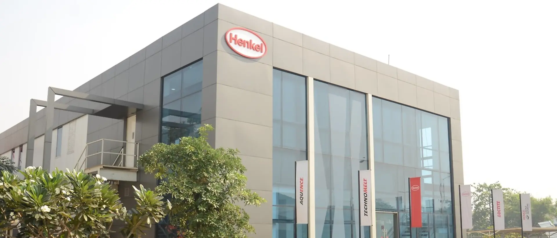 The building of the Henkel Flexible Packaging Academy nearby the Technology Center Mumbai.